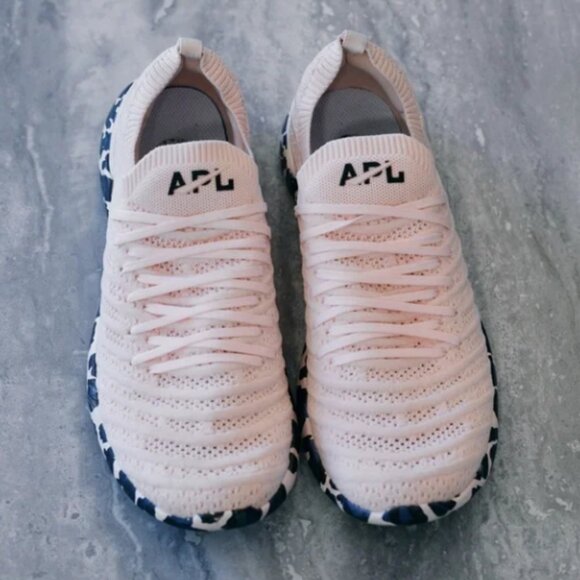 APL Techloom Wave Women's Sneakers SZ 10.5 Blush Pink Leopard LIKE NEW - Picture 4 of 8